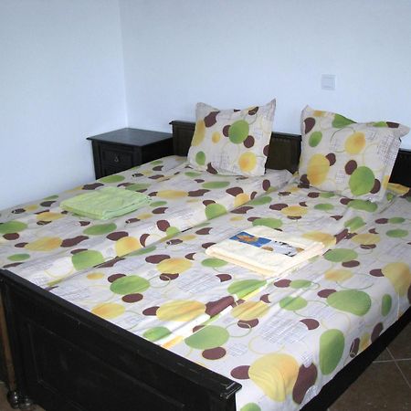 Guest House Familia Szamovodene Kültér fotó