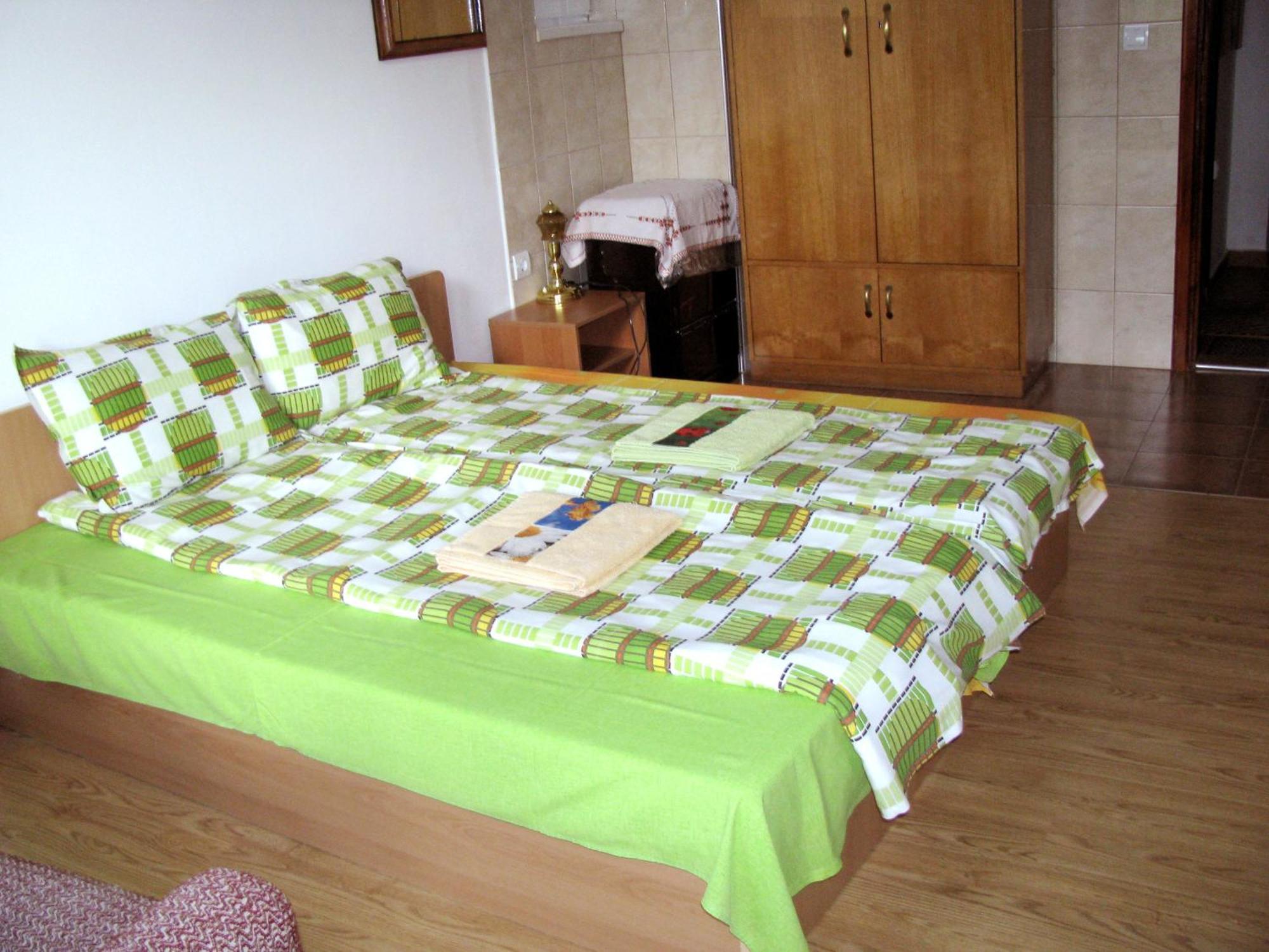 Guest House Familia Szamovodene Kültér fotó