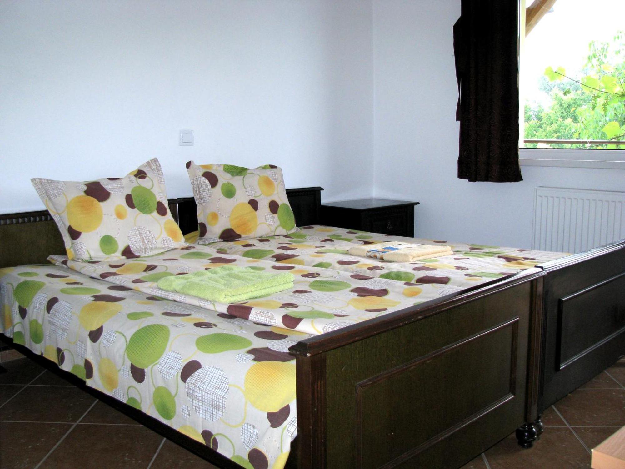 Guest House Familia Szamovodene Kültér fotó