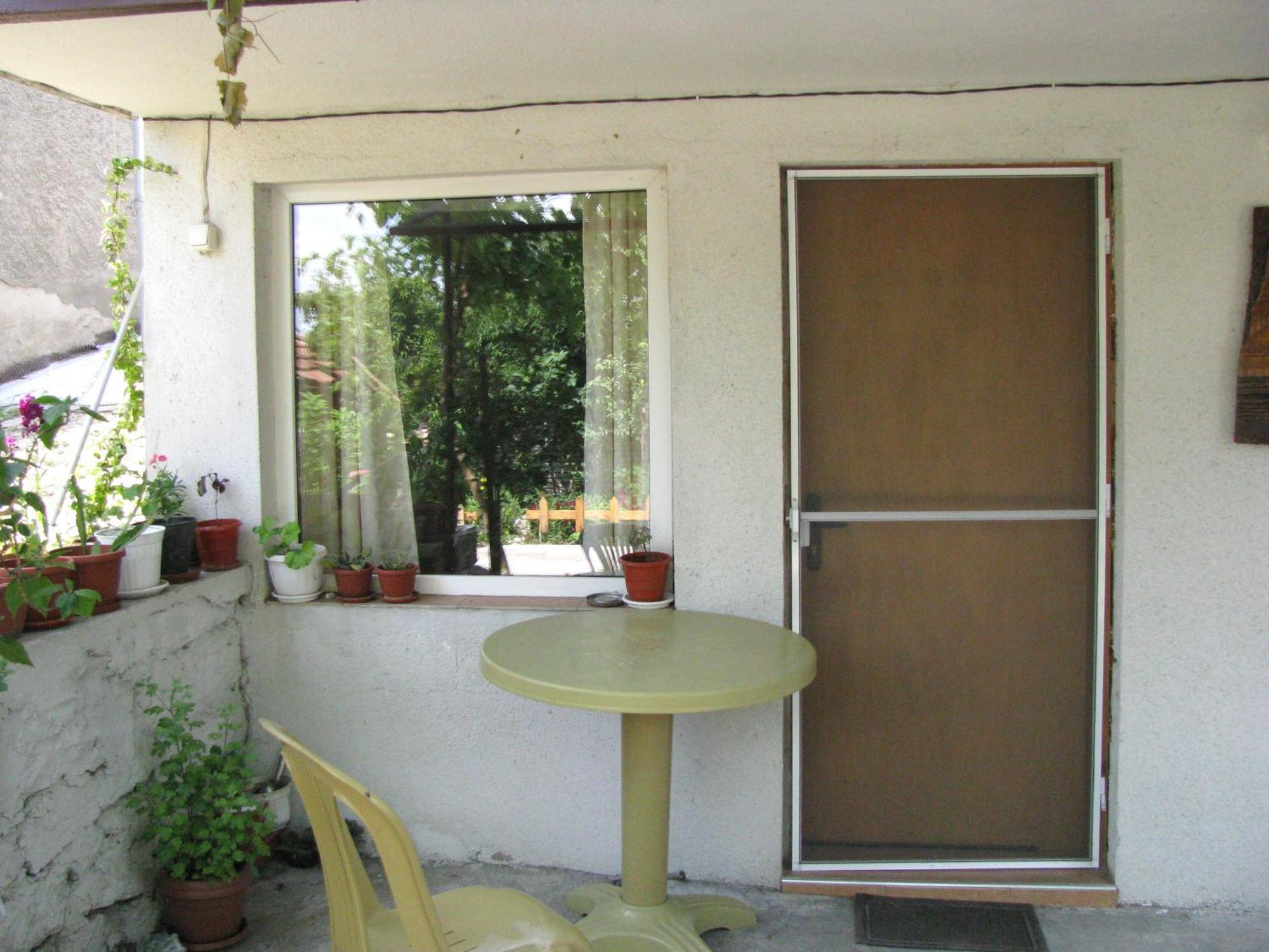 Guest House Familia Szamovodene Kültér fotó